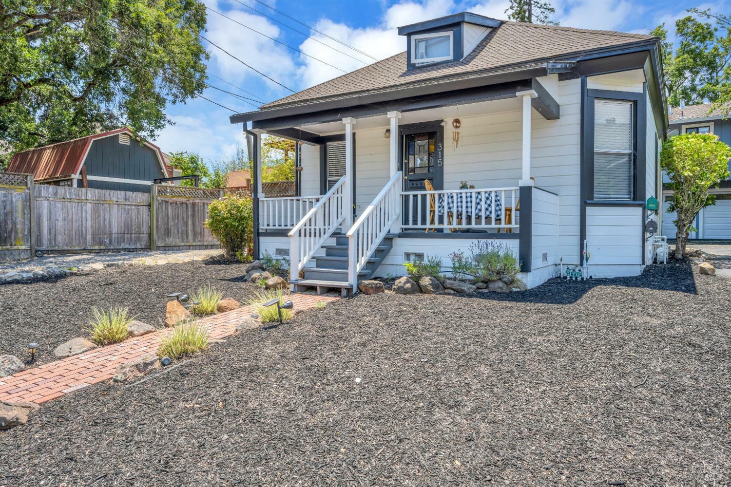 Property Photo: 315 315 1/2 Baker Street CA 94952