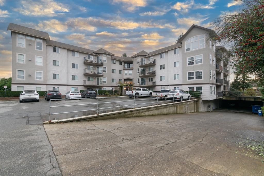 Property Photo: 33480 George Ferguson Way 411 BC V2S 8G1