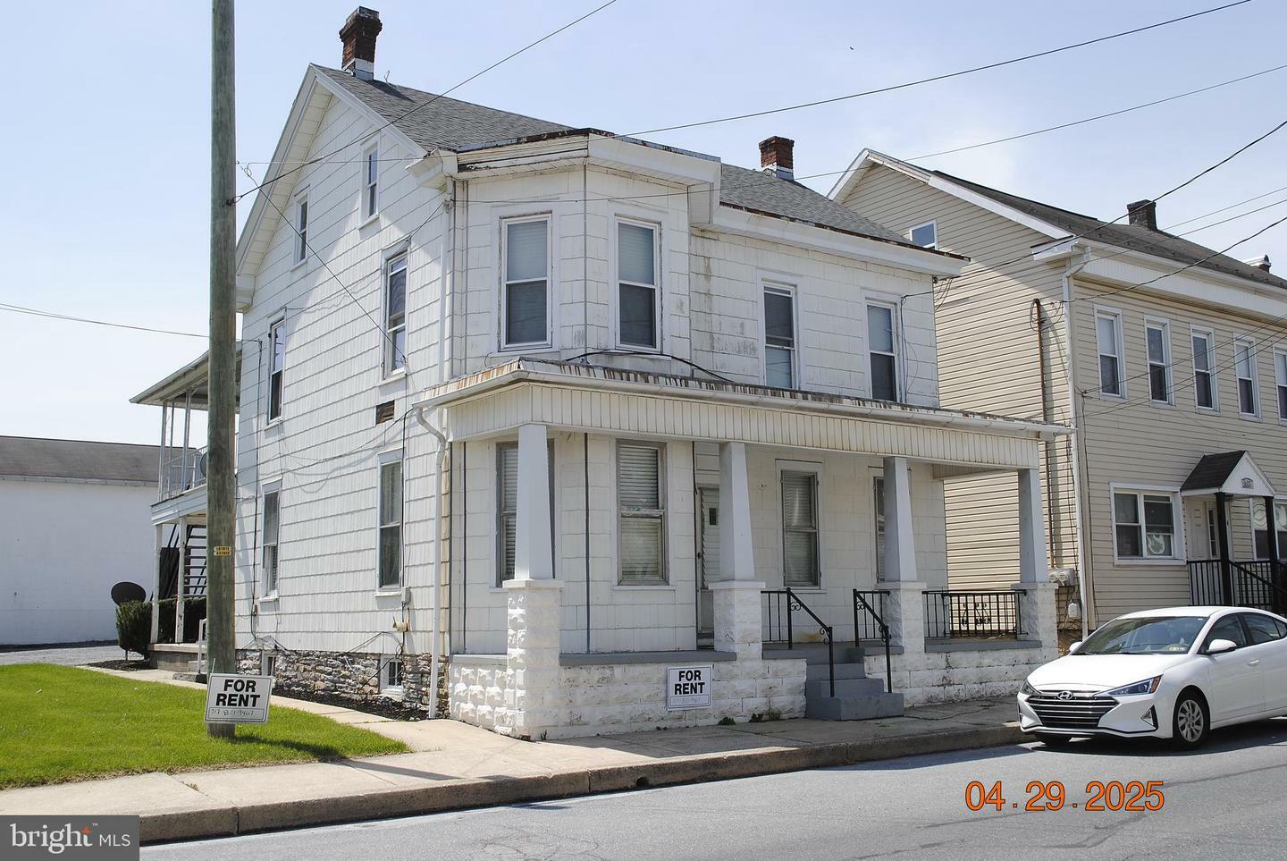 Property Photo: 110 E Main Street PA 17087