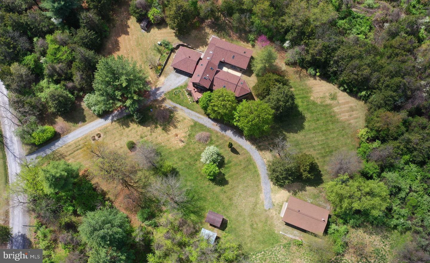 Property Photo: 448 Shenandoah River Lane VA 22630