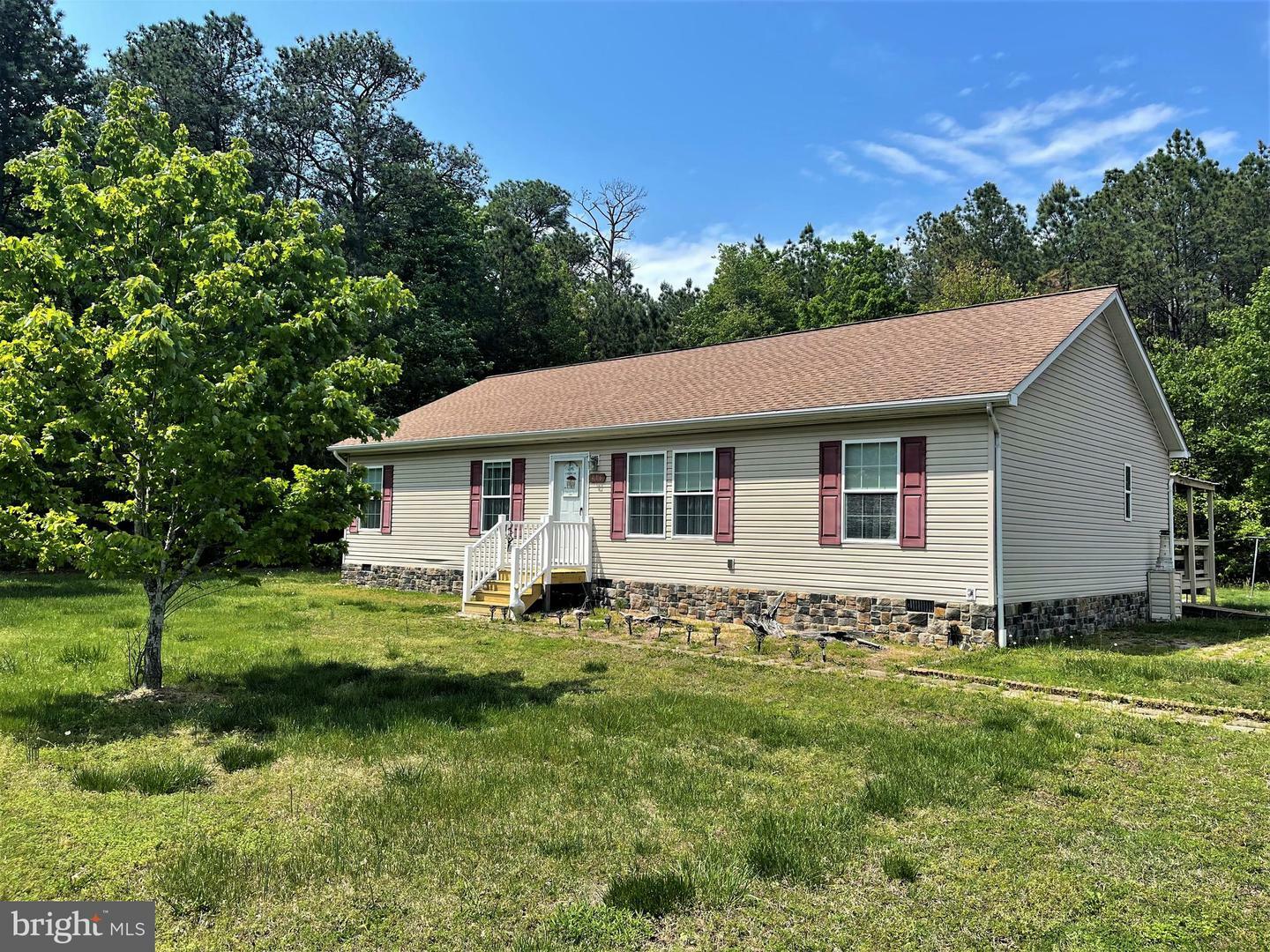Property Photo: 416 Monticello Drive VA 22443
