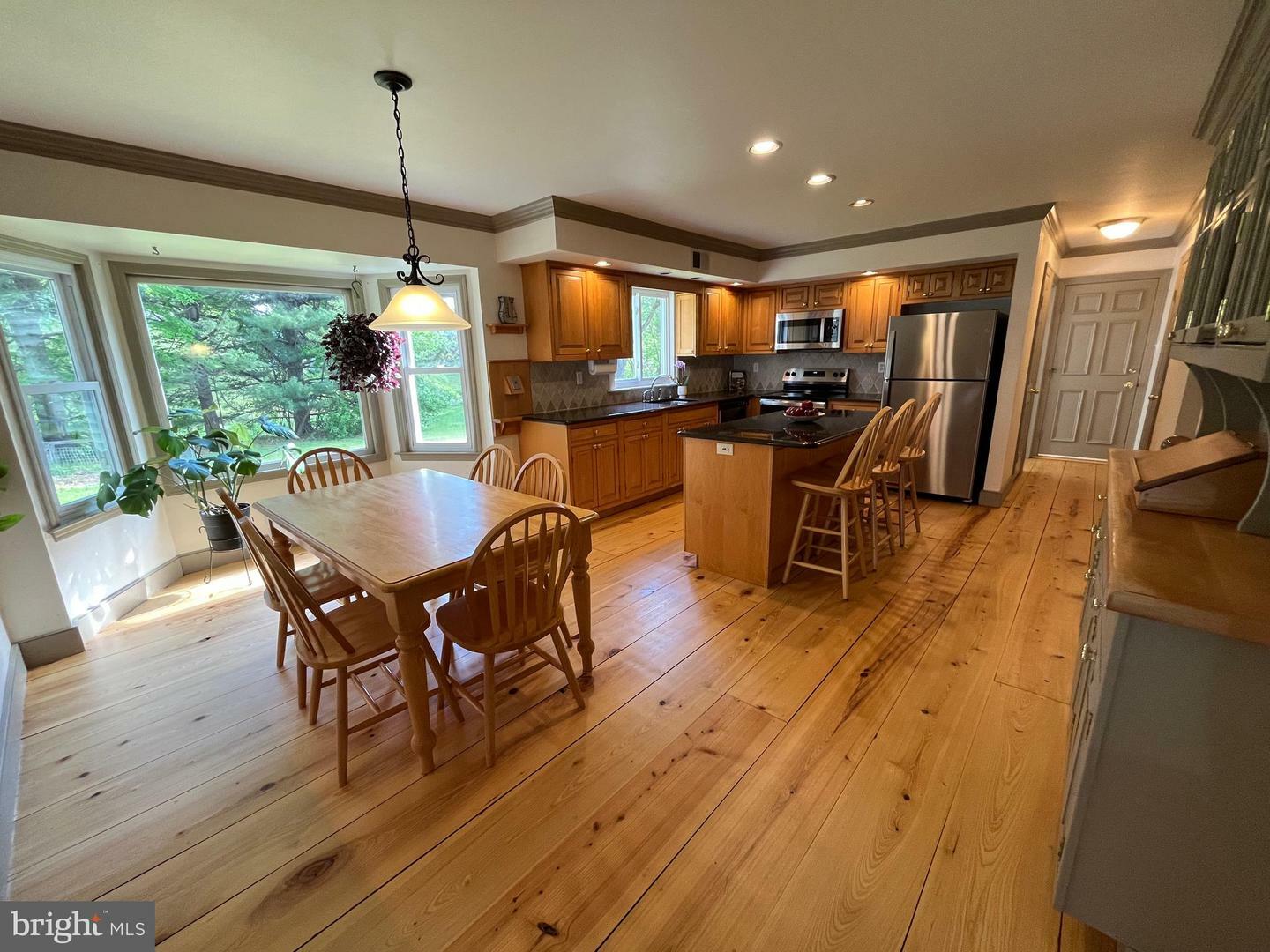 Property Photo: 1258 Lexington Drive PA 19067