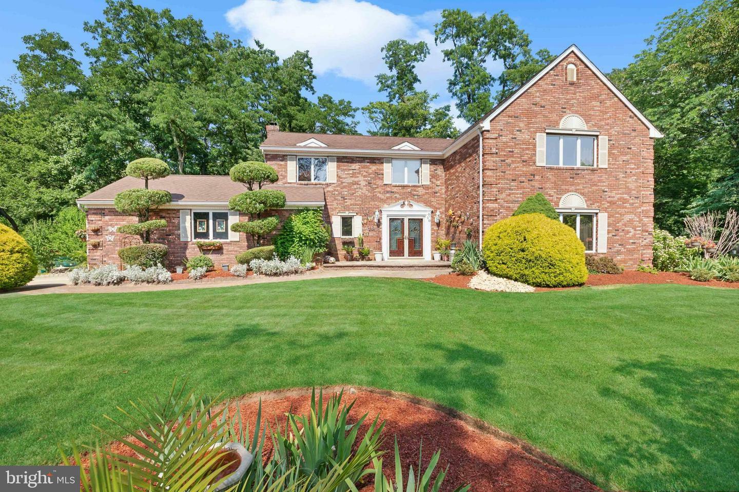 10 Red Hawk Road N  Colts Neck NJ 07722 photo