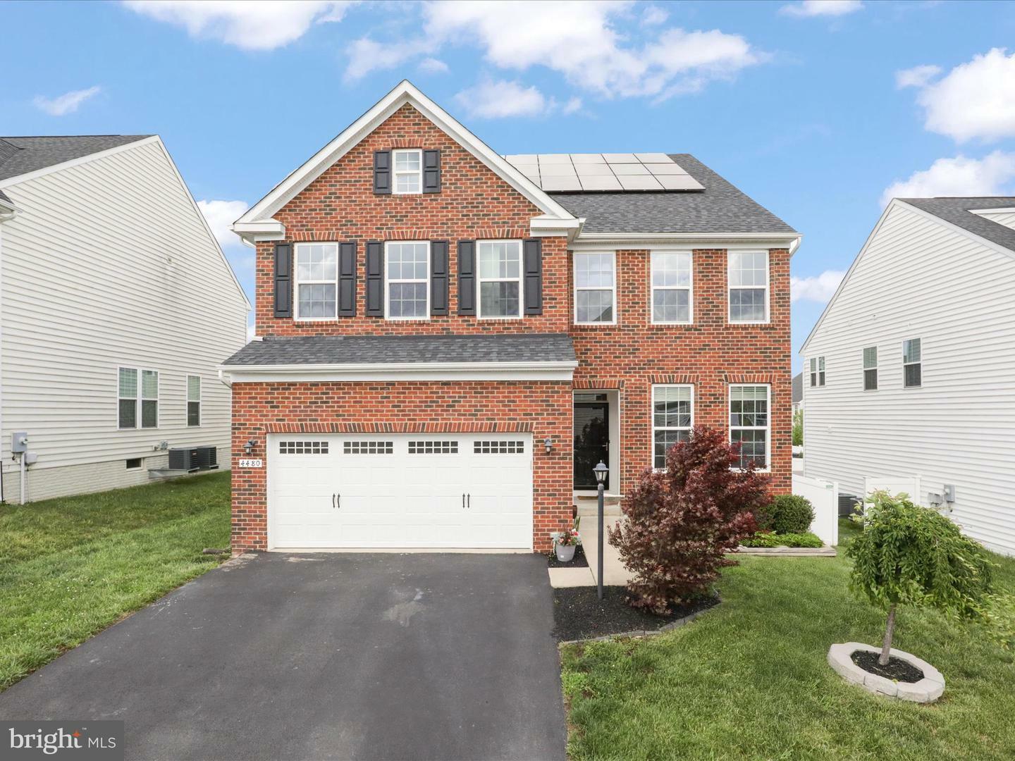 Property Photo: 4480 Weejun Loop VA 22192