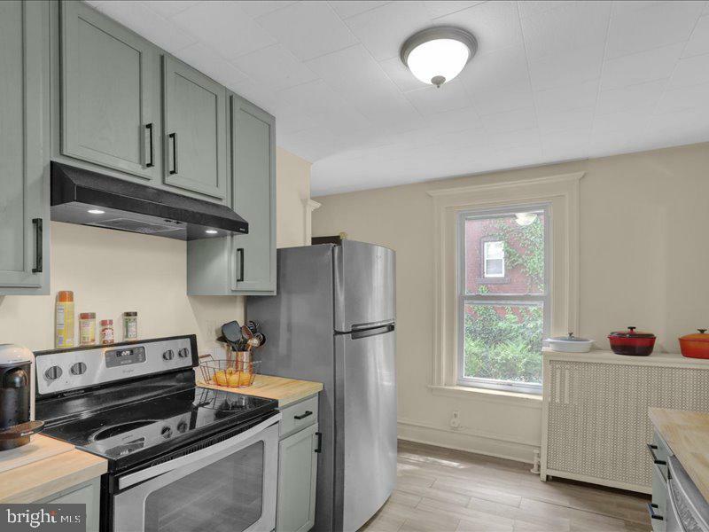 Property Photo: 207 S 2nd Street PA 17042