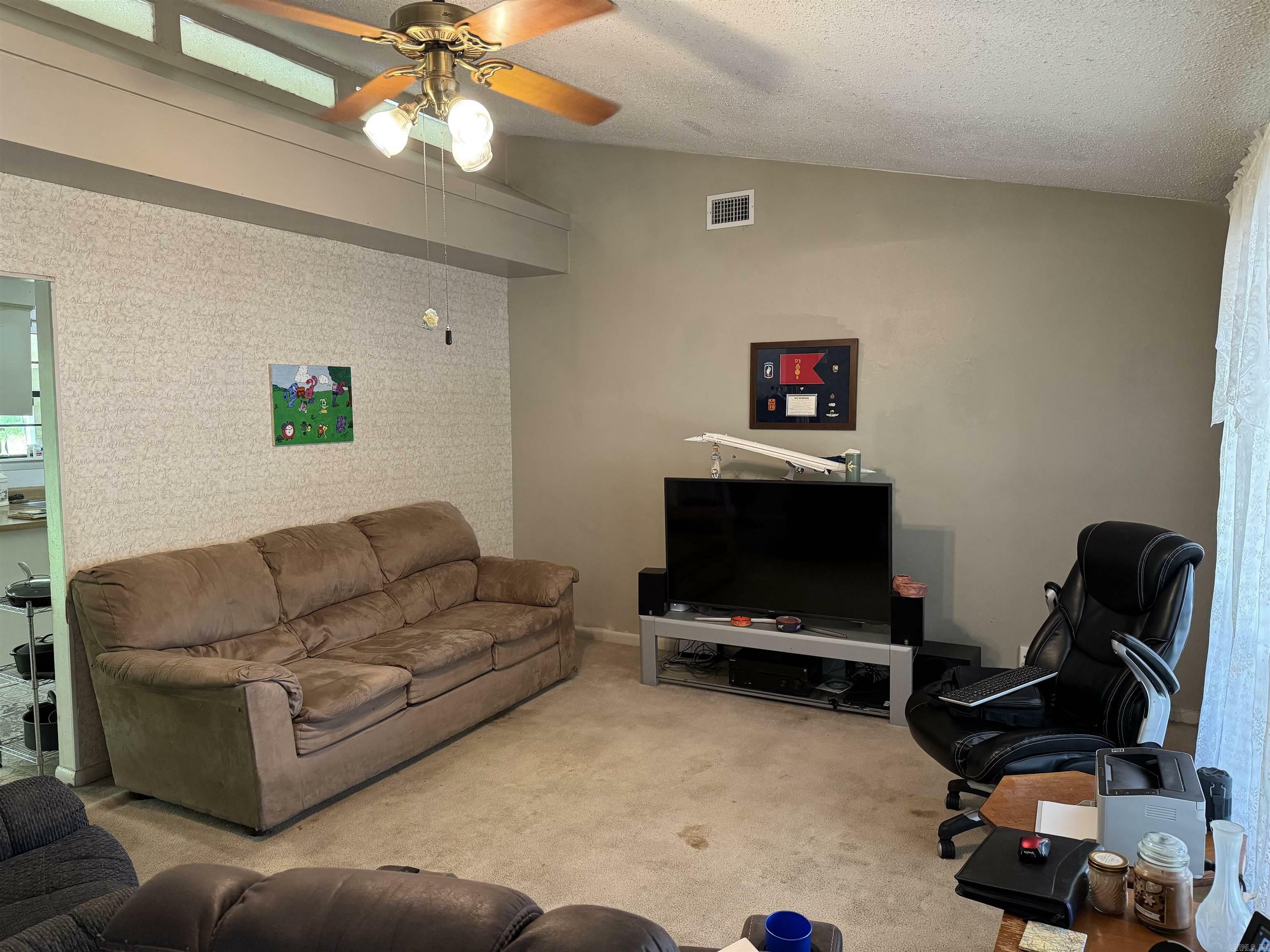 Property Photo: 816 Rosewood Drive AR 72015