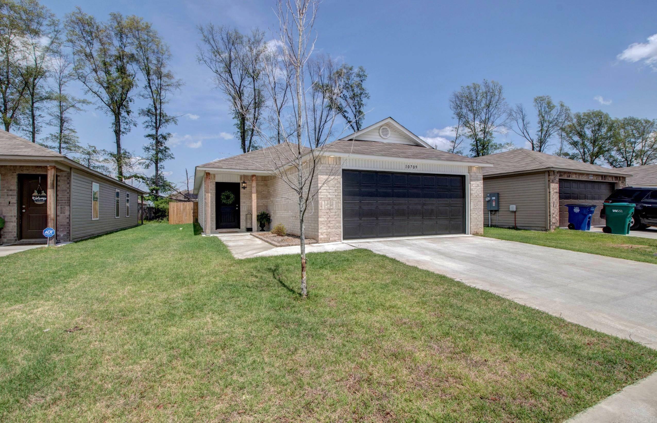 Property Photo: 10709 Lori Kaye Drive AR 72113