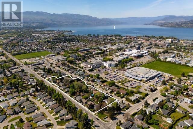 Property Photo: 2913 Bouvette Street BC V1Y 3K5