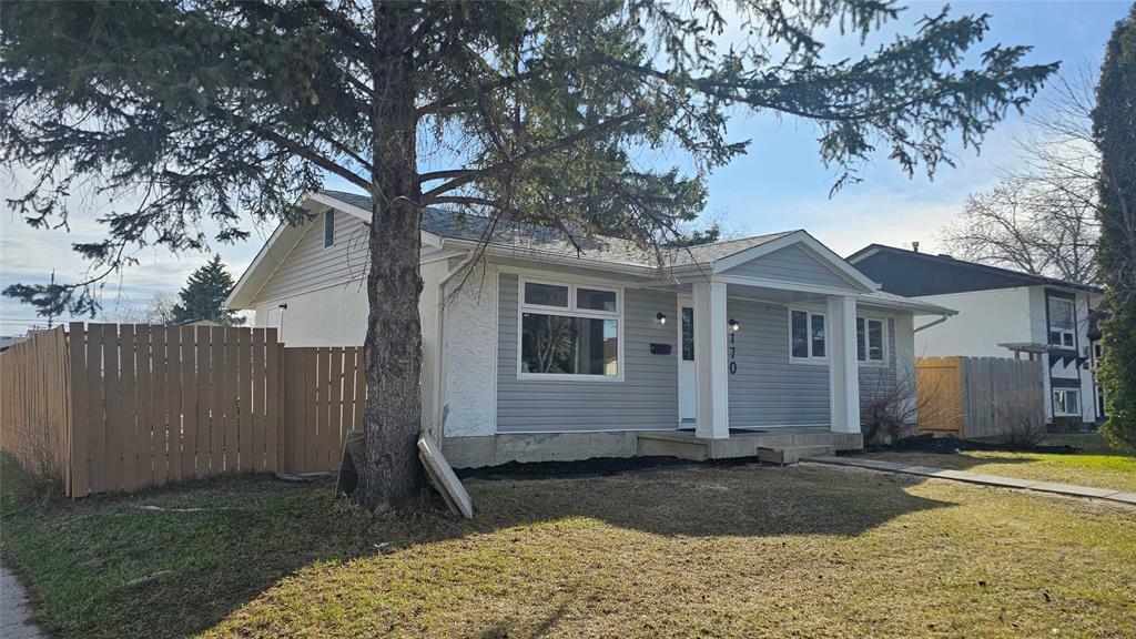 Photo de la propriété: 170 Mapleglen Drive MB R2P 0A9