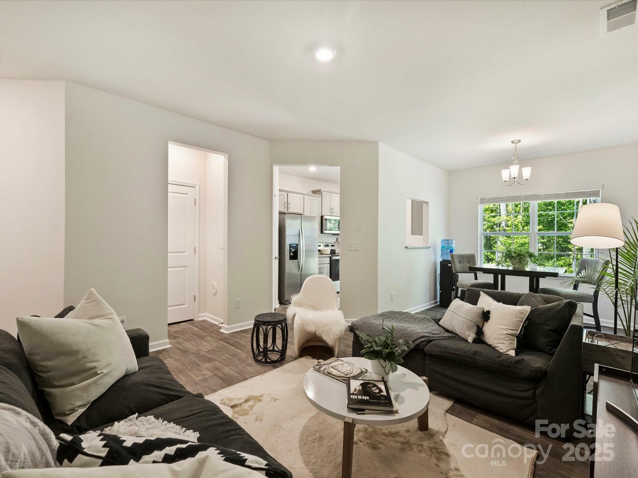 Property Photo: 6037 Guildford Hill Lane NC 28215