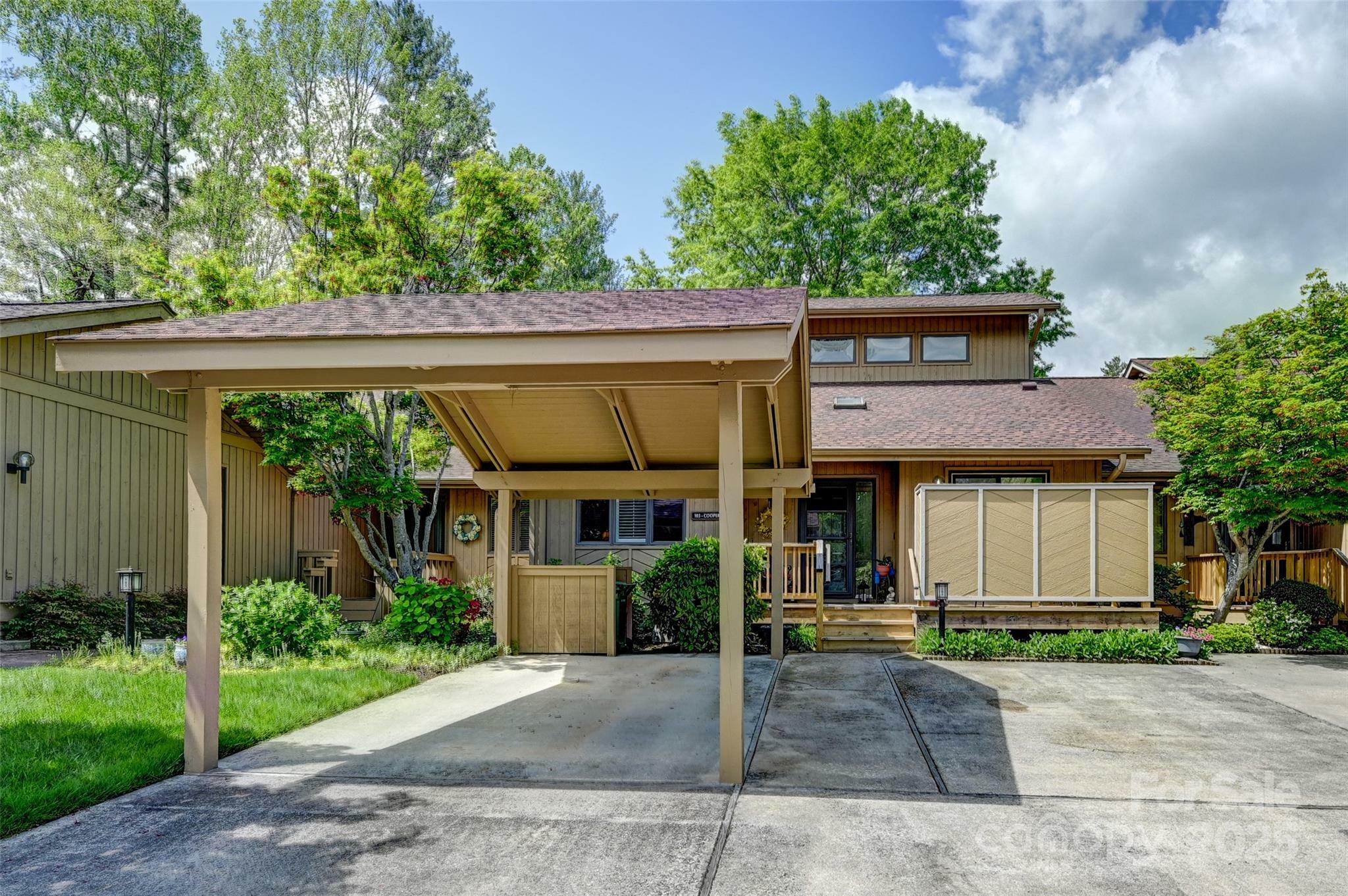 Property Photo: 103 Red Oak Drive NC 28791