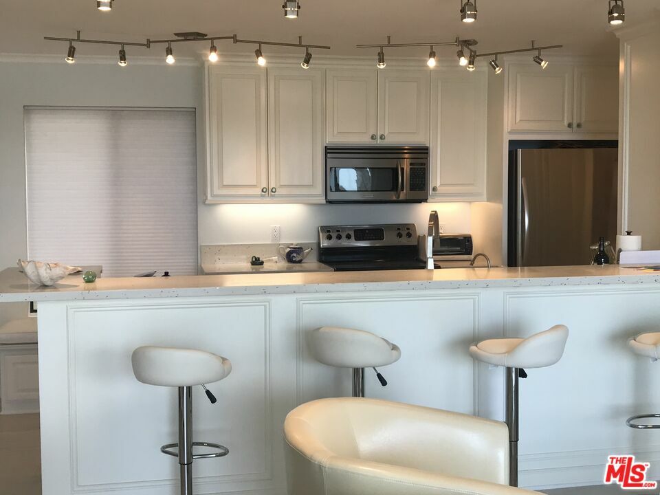 Property Photo: 26668 Seagull Way CA 90265