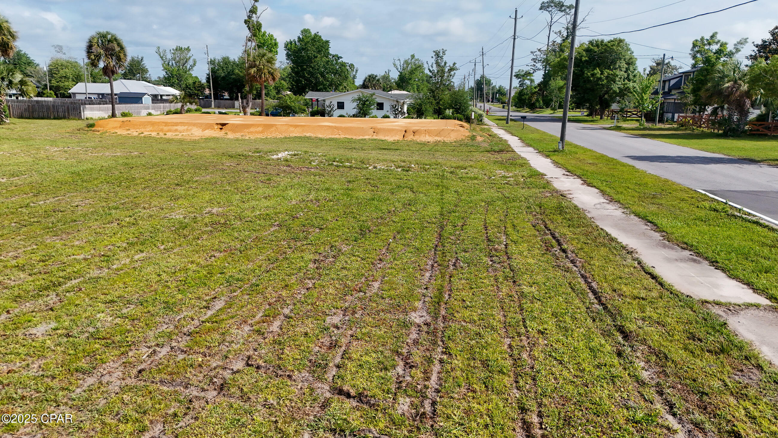 Property Photo:  1306 Florida Avenue  FL 32444 