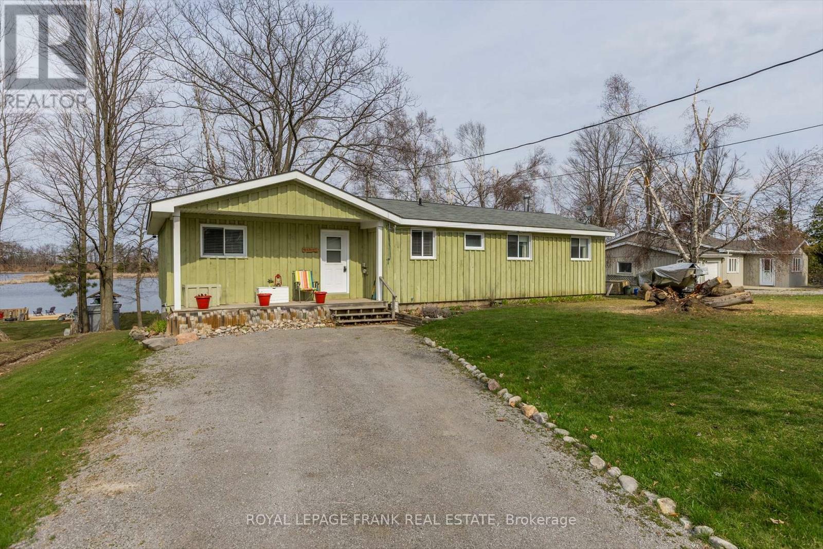 Property Photo: 26 Sunset Drive ON K0L 1R0
