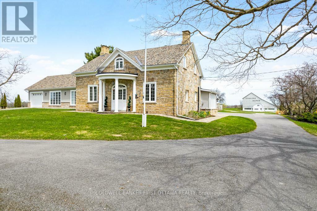 Photo de la propriété: 2638 Rideau Ferry Road ON K7H 0G5