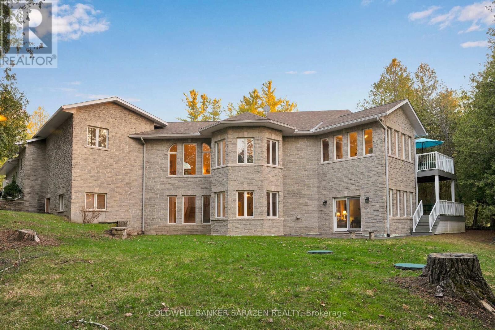 Property Photo:  220 River Road  ON K7S 1R4 