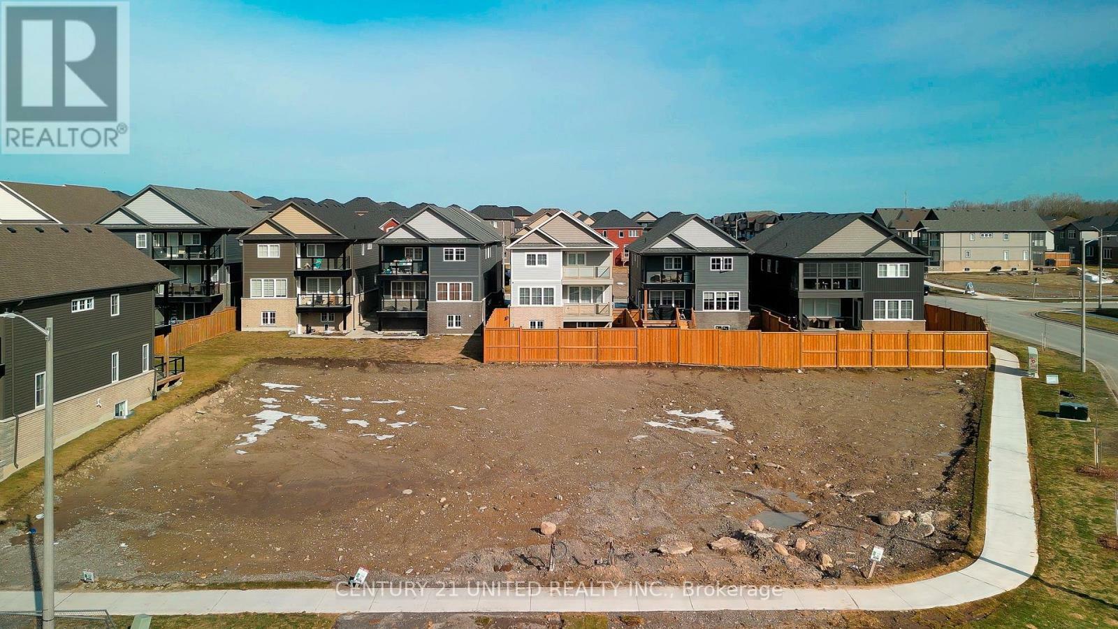 Property Photo: 87 York Drive ON K9K 0H6