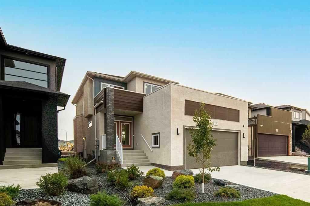 Property Photo: 176 Nuthatch Bay MB R2V 5E4
