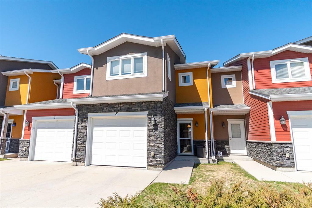 900 Headmaster Row  Winnipeg MB R2G 4J7 photo