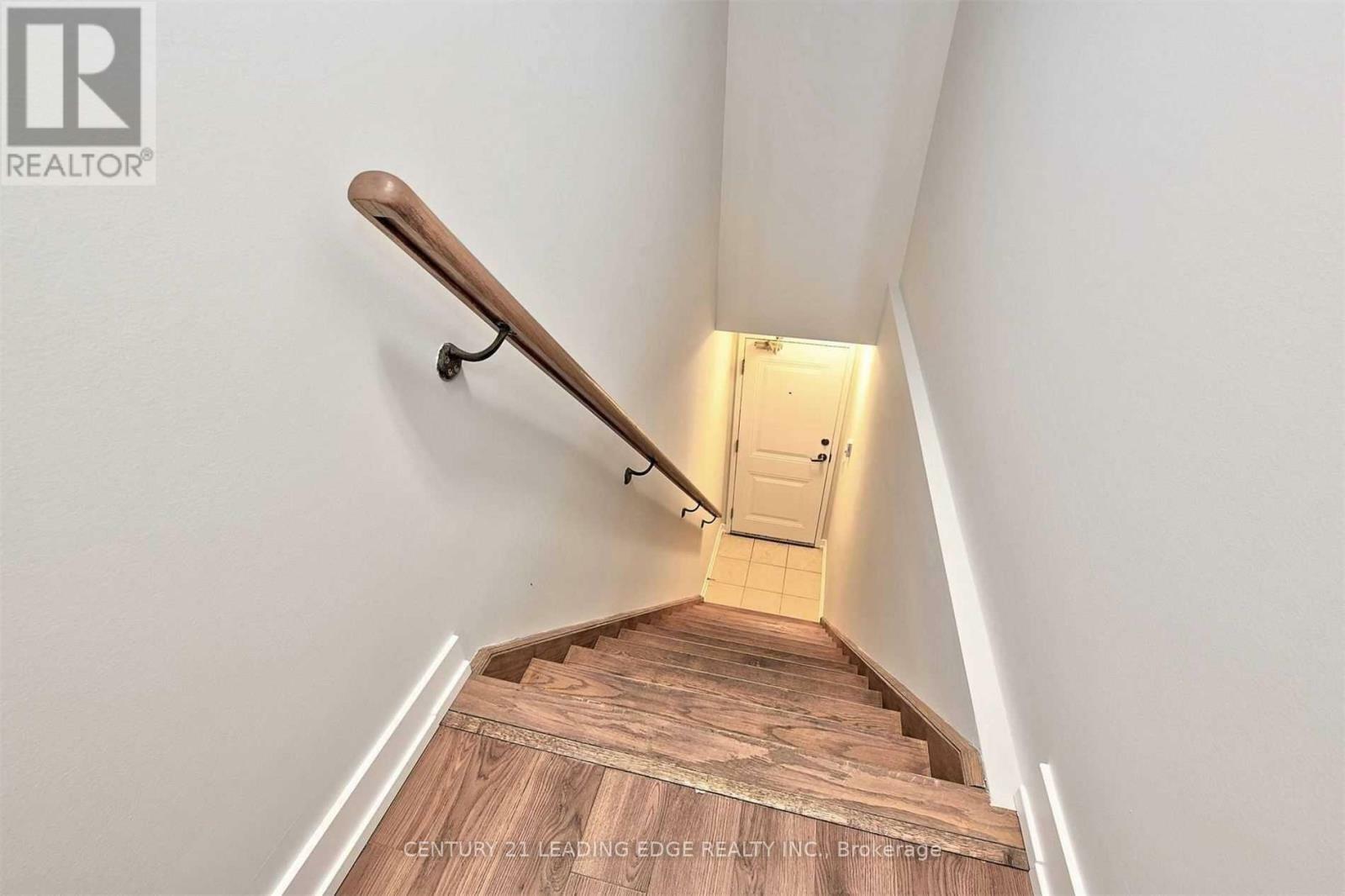Property Photo: 60 Dunsheath Way 708 ON L6B 0A7