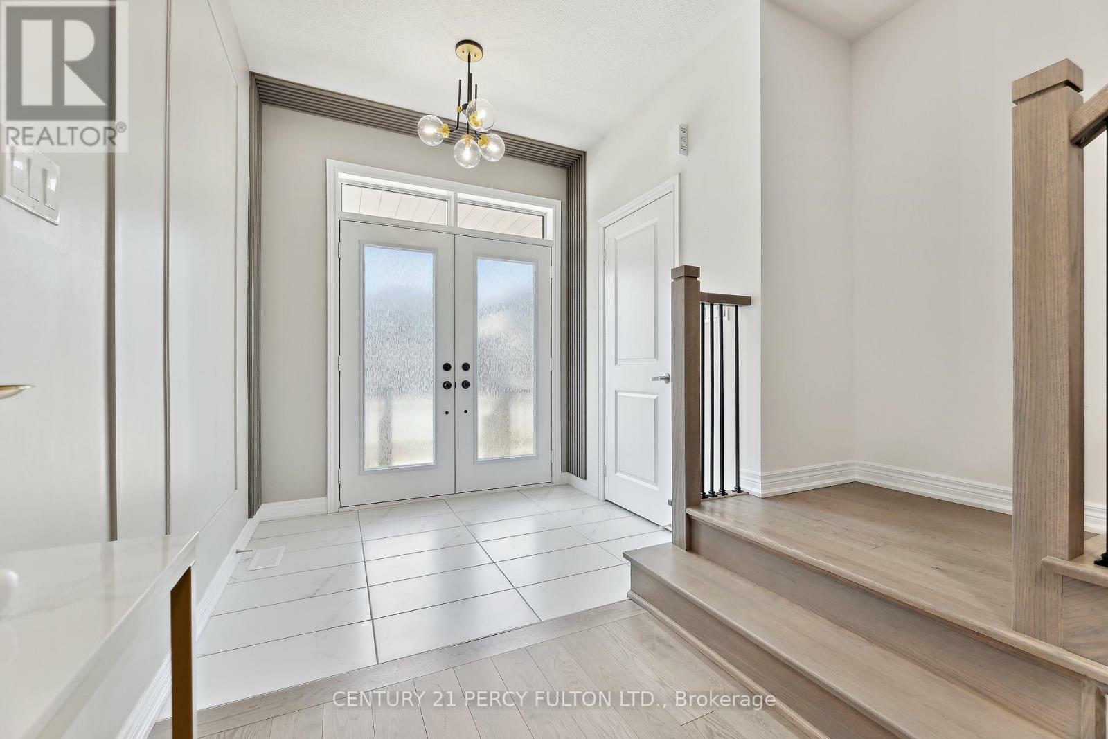 Property Photo: 2137 Coppermine Street ON L1L 0T1