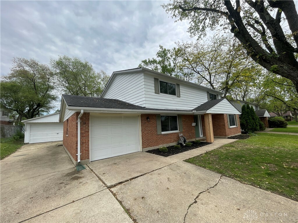 Property Photo:  6416 Highbury Road  OH 45424 