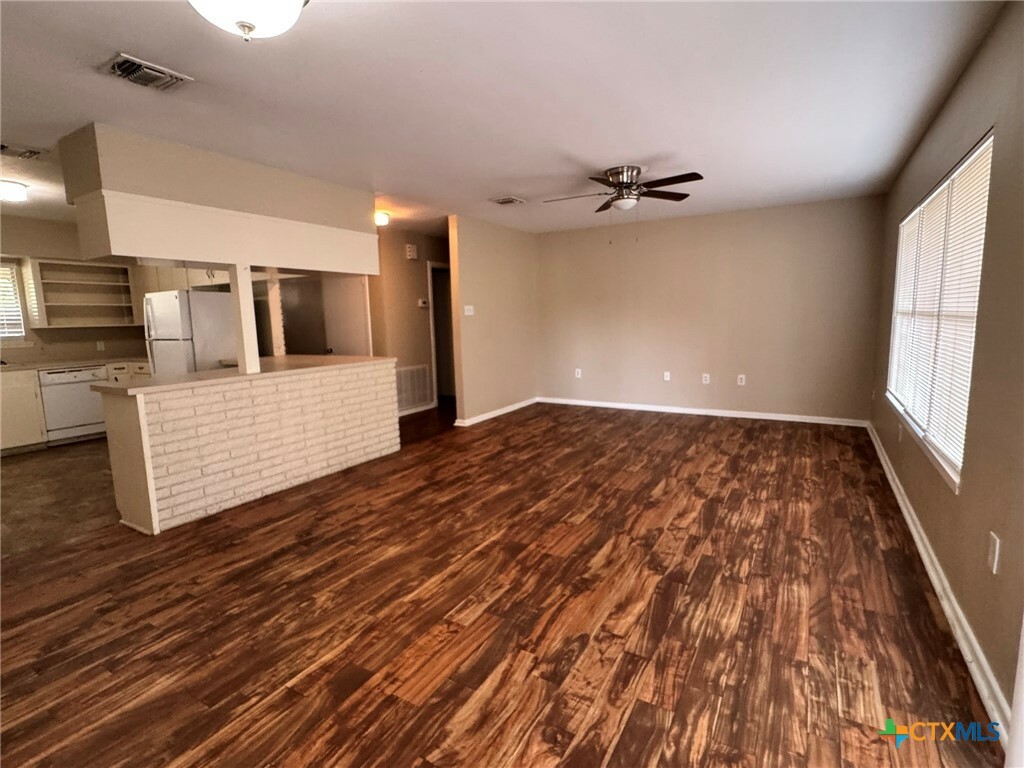 Property Photo: 1407 Hummingbird Lane TX 78155