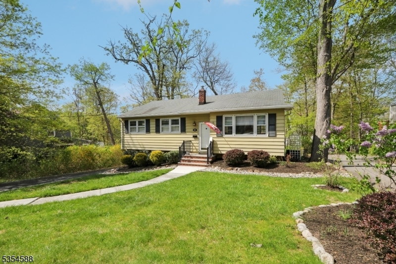 Property Photo: 93 Lessing Rd NJ 07052