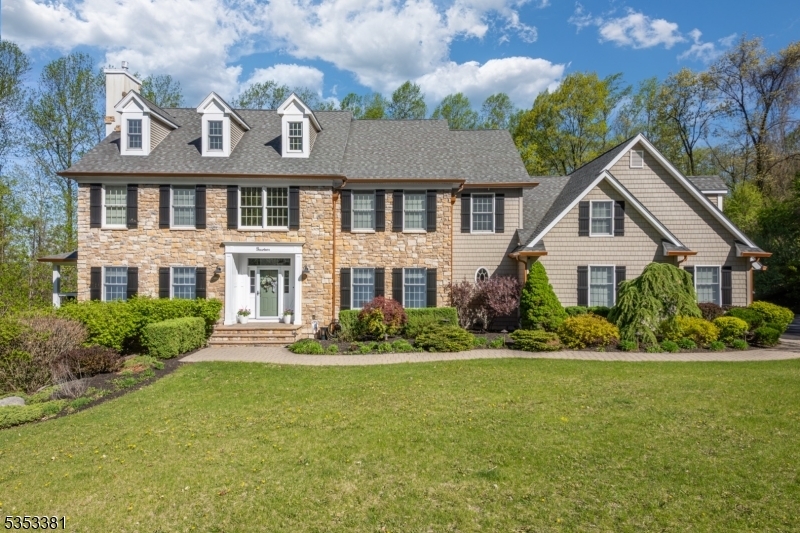 Property Photo: 14 Jenny Ln NJ 07461