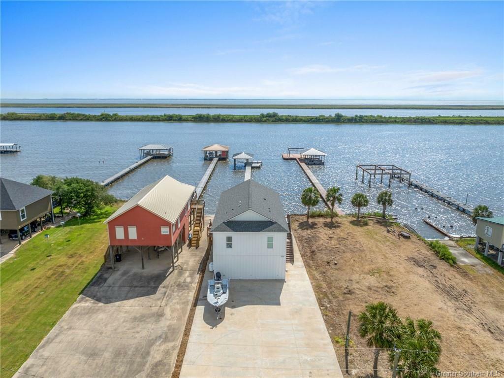 Property Photo: 555 Lake Breeze Road LA 70645