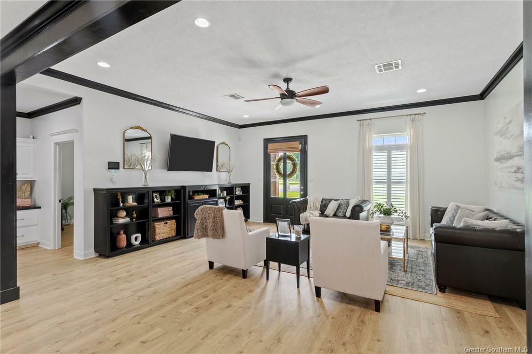 Property Photo: 2989 Davis Road LA 70669