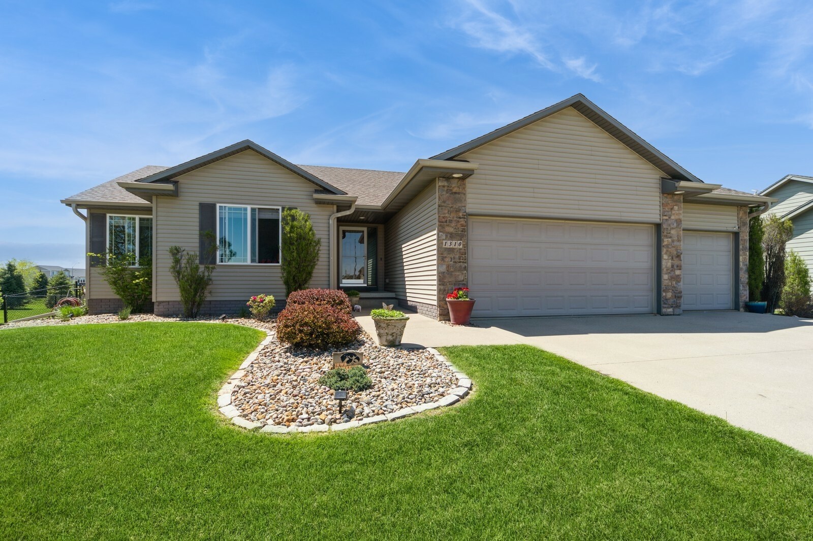 Property Photo: 1310 91st Street IA 50266