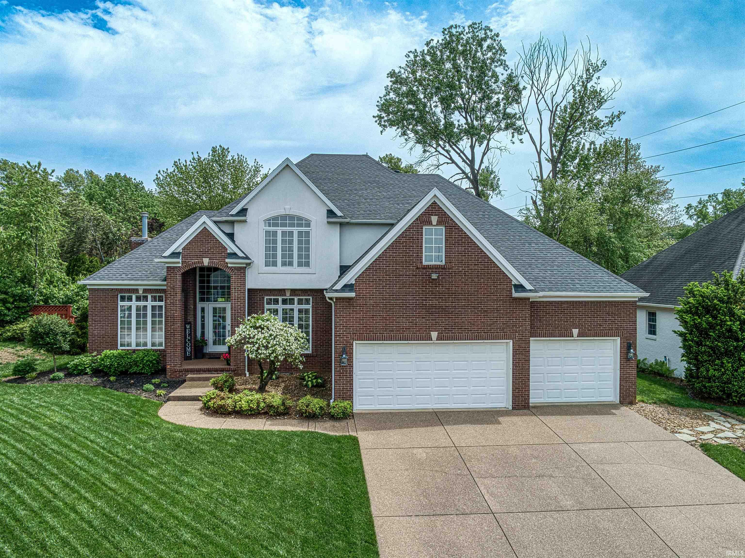 Property Photo: 4444 Ashbury Parke Drive IN 47630