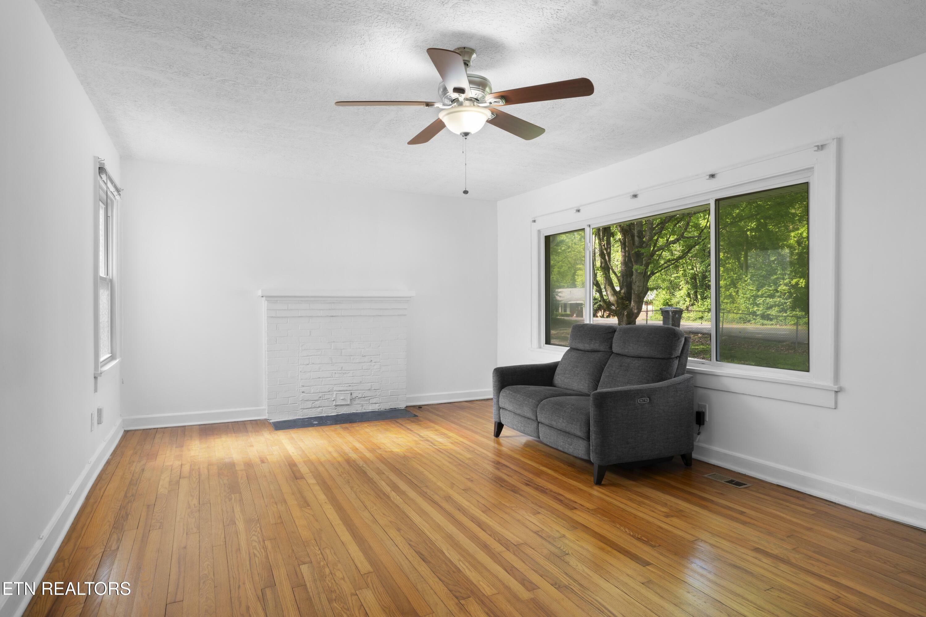 Property Photo: 1132 Biddle St TN 37914