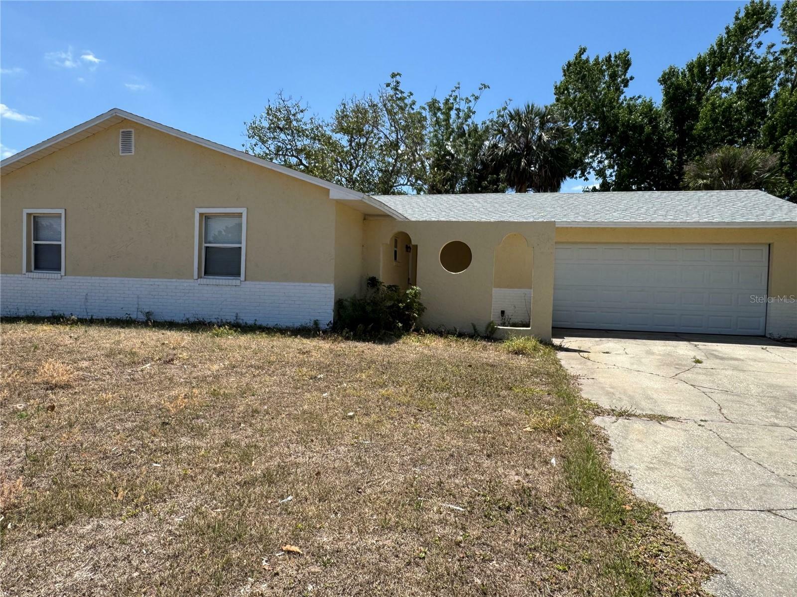 Property Photo: 4617 Frisco Circle FL 32808
