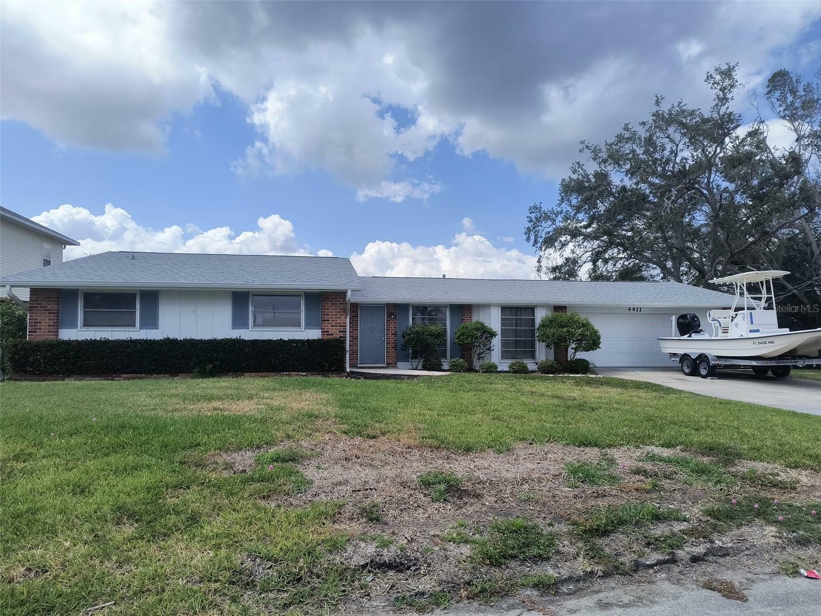 Property Photo: 4411 Dolphin Lane FL 34221