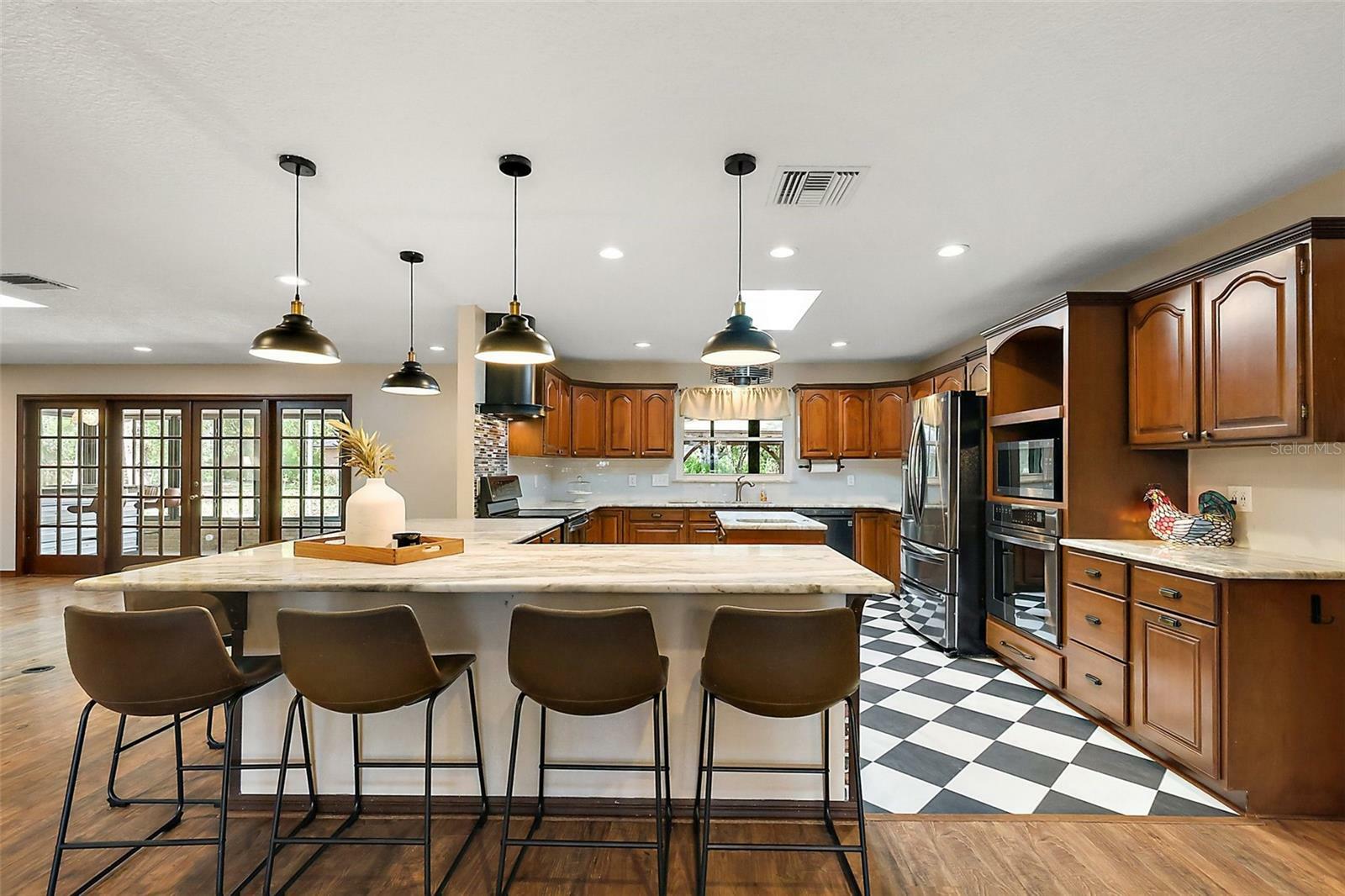 Property Photo: 32132 Hickory Lane FL 32776