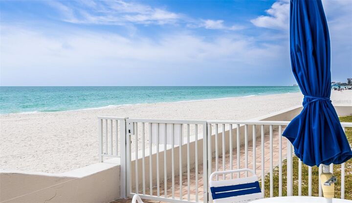 Property Photo: 1900 Benjamin Franklin Drive 3 FL 34236