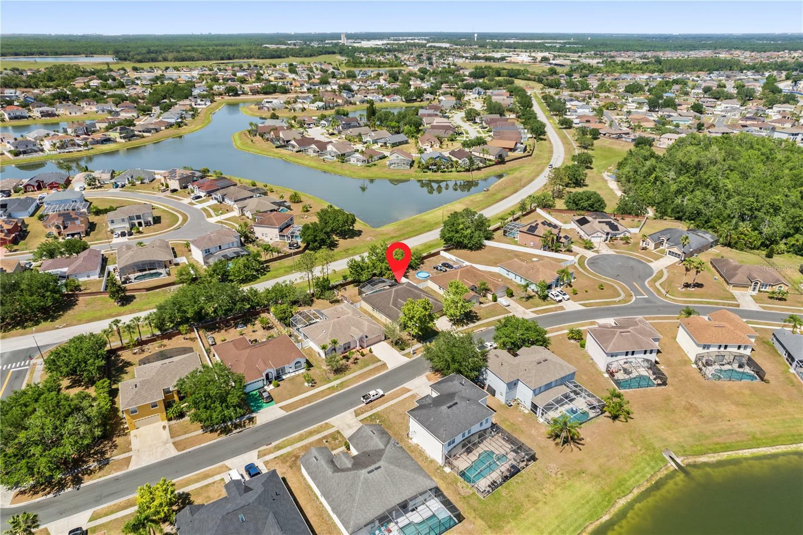 Property Photo: 5365 Dahlia Reserve Drive FL 34758