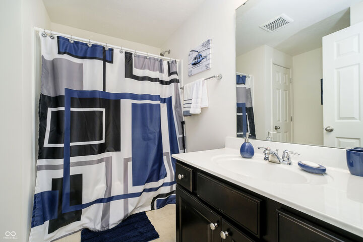 Property Photo: 4196 Parliament Way IN 46123