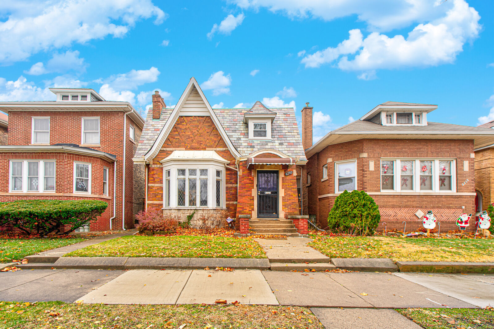 Property Photo: 8240 S Champlain Avenue IL 60619