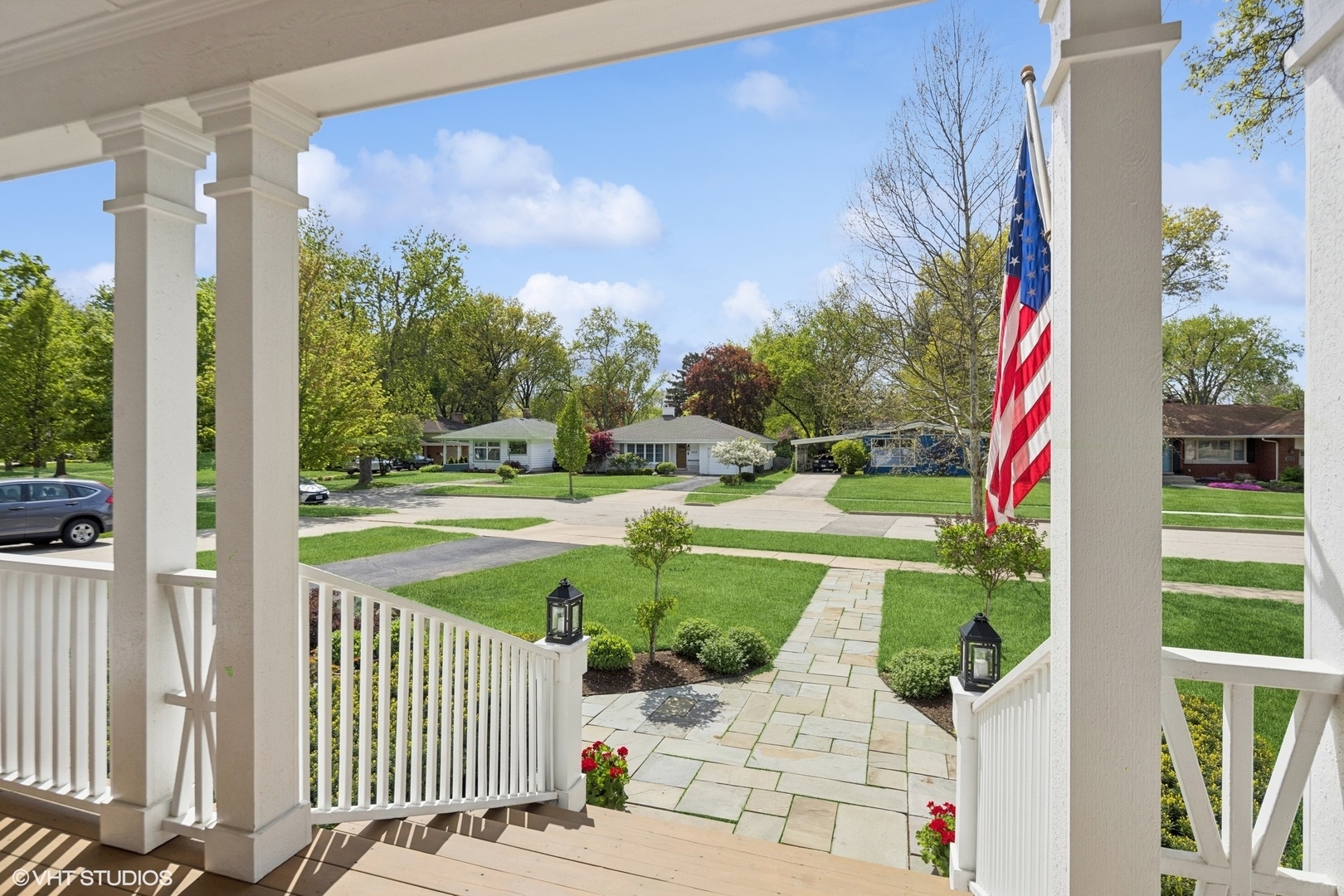 Property Photo: 345 Scott Avenue IL 60137