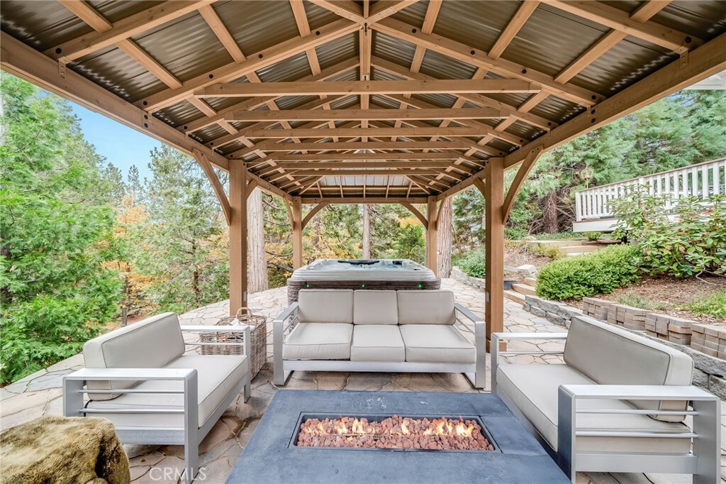 26122 Augusta Drive  Lake Arrowhead CA 92352 photo