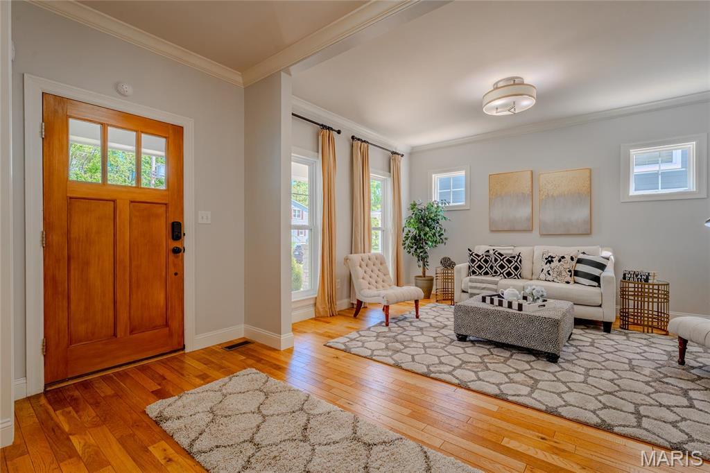 Property Photo: 734 Fuhrmann Terr MO 63122