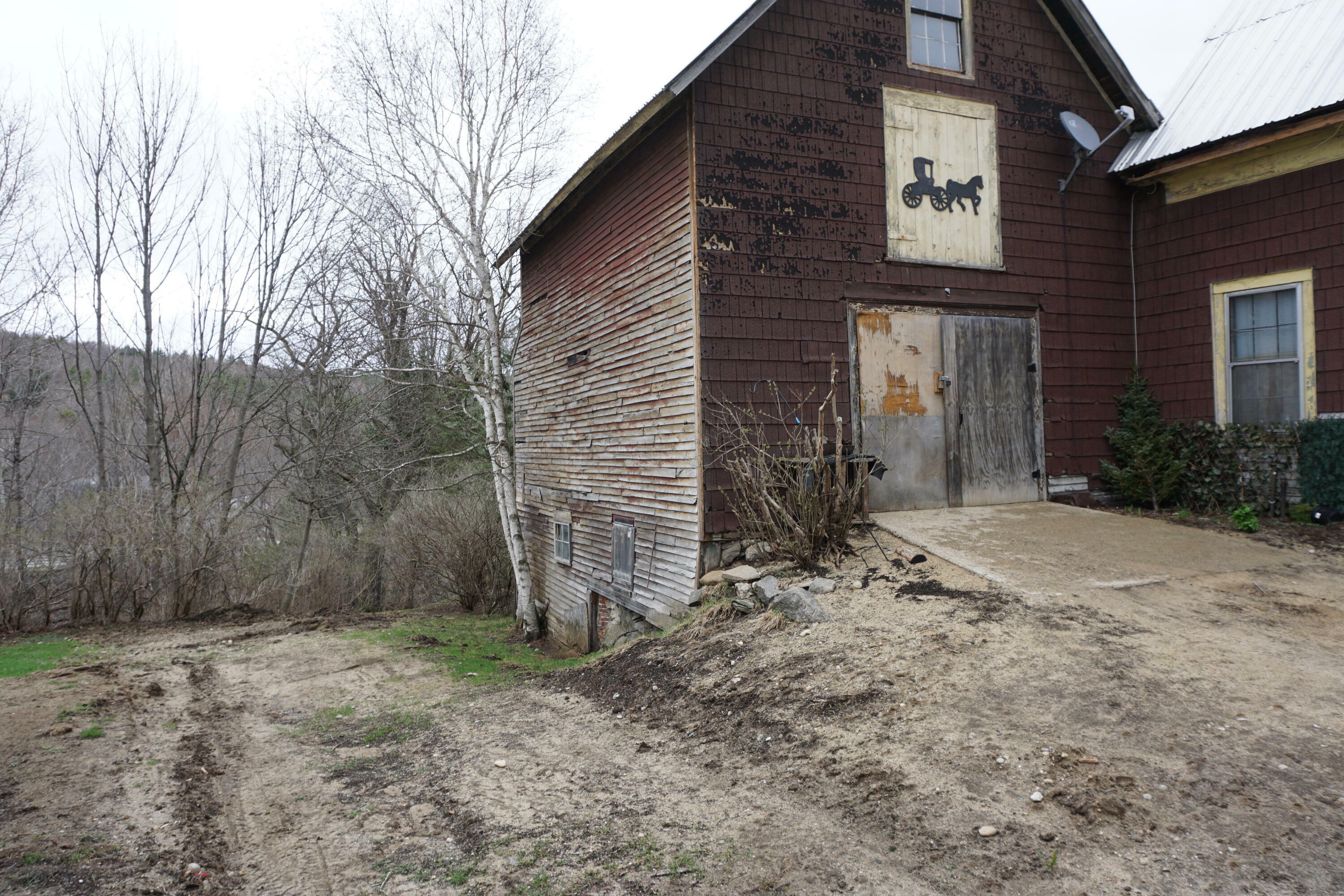 Property Photo: 16 Greenwood Street ME 04289