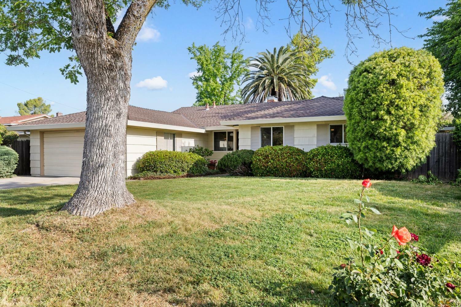 Property Photo: 4401 Elizabeth Avenue CA 95821