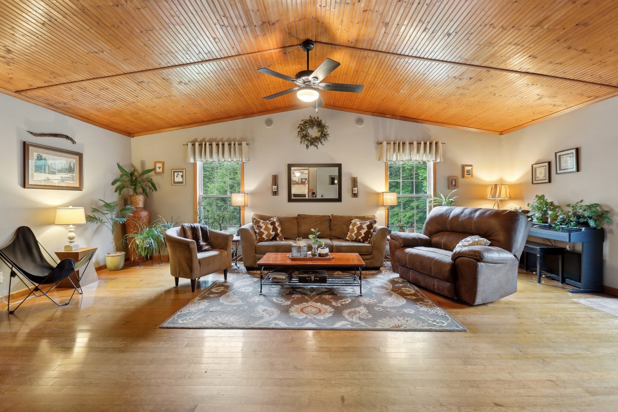 Property Photo: 401 Harper Rd TN 37043