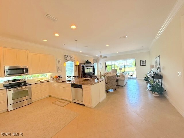 Property Photo:  3694 Pleasant Springs Drive  FL 34119 