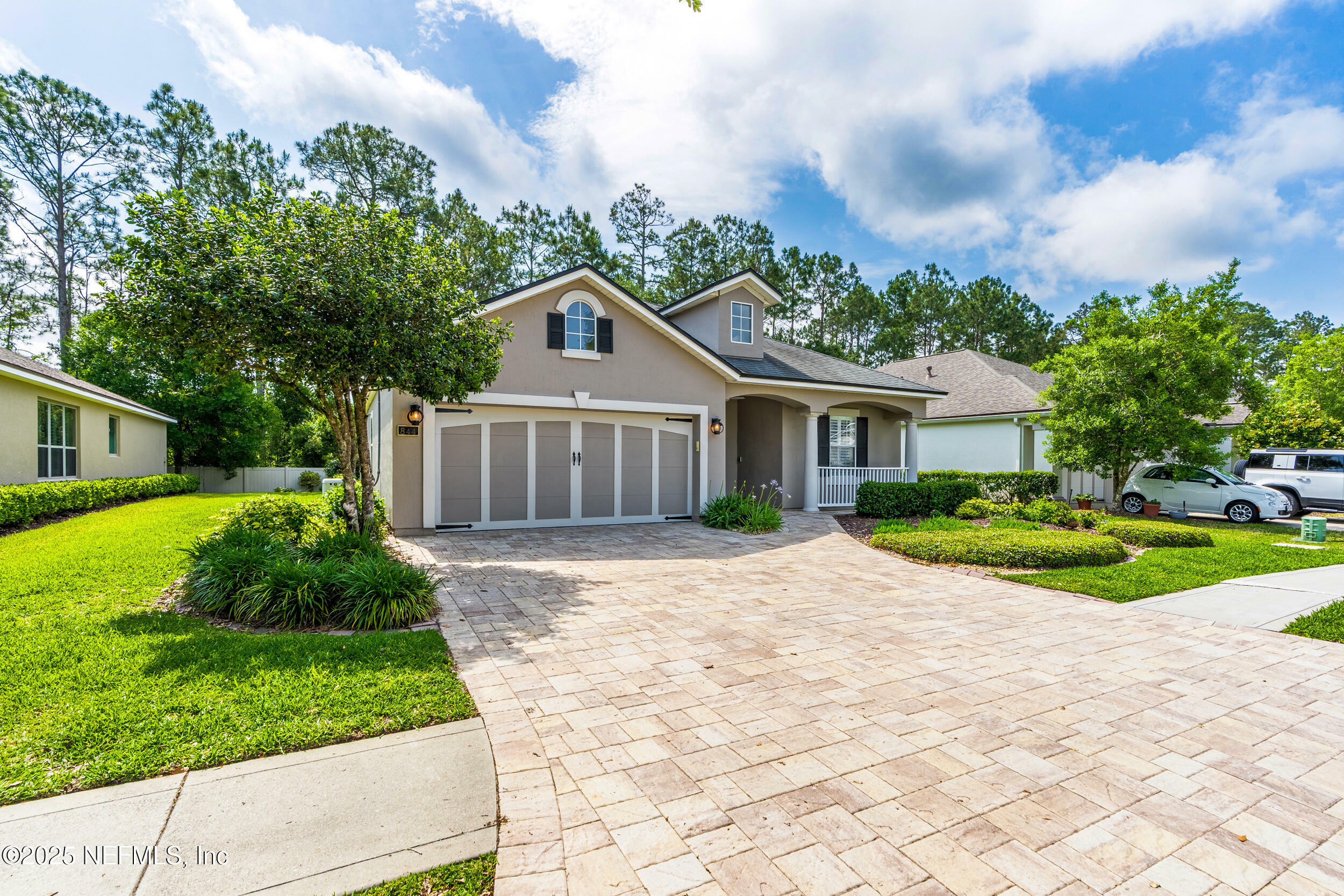 Property Photo: 844 Chanterelle Way FL 32259