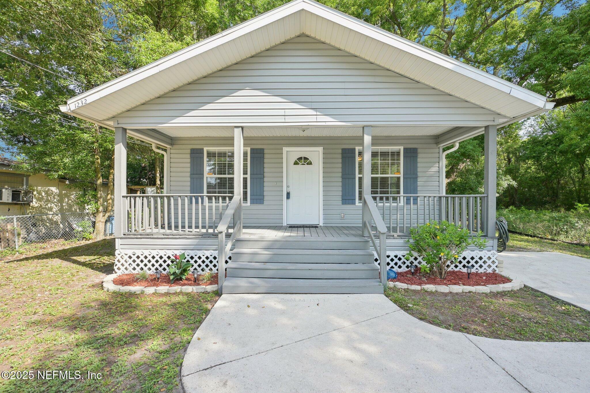 Property Photo: 1232 Forbes Street FL 32043